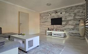Apartment Center 23